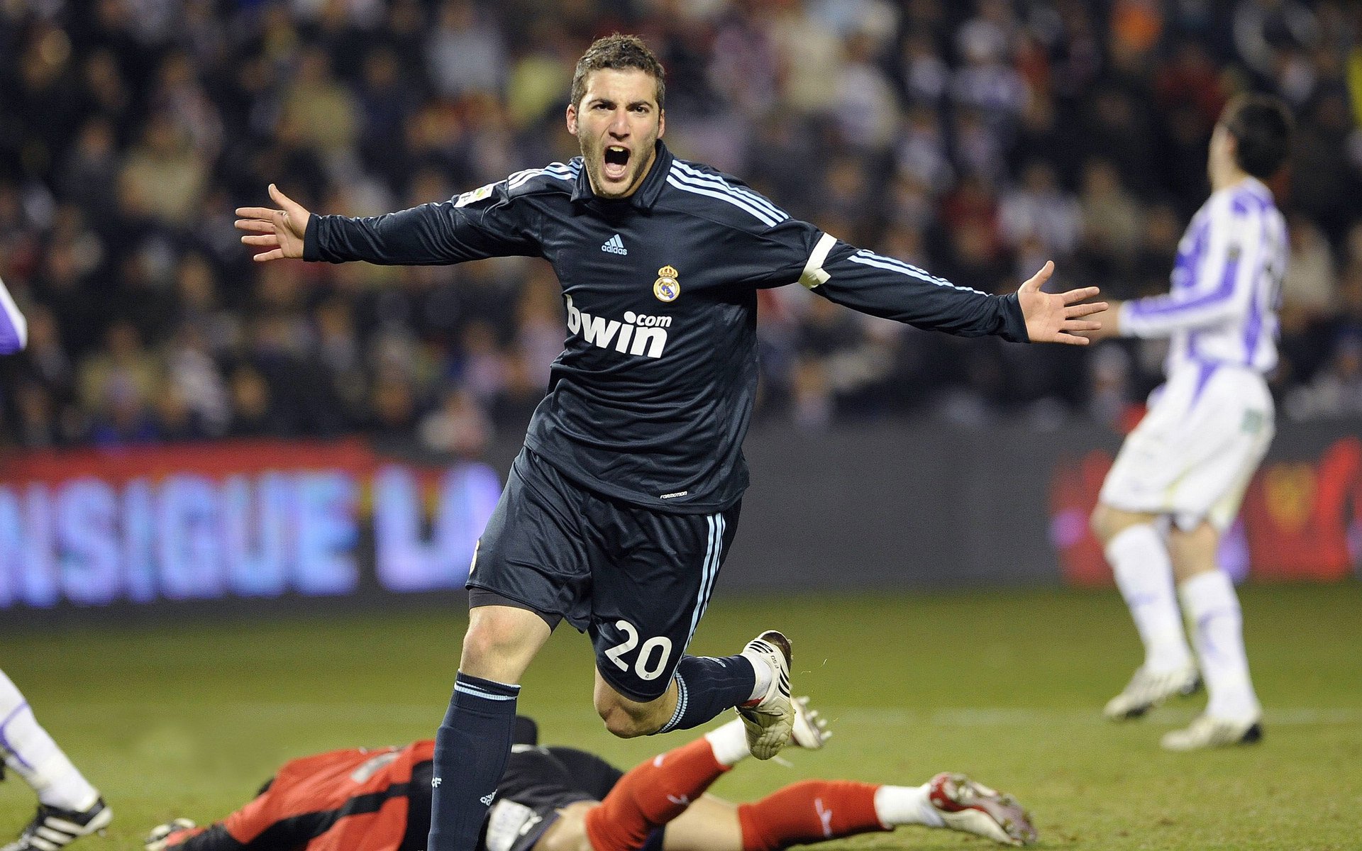 瑜伽+太极融合展示赛 东方与西方身心练习交汇