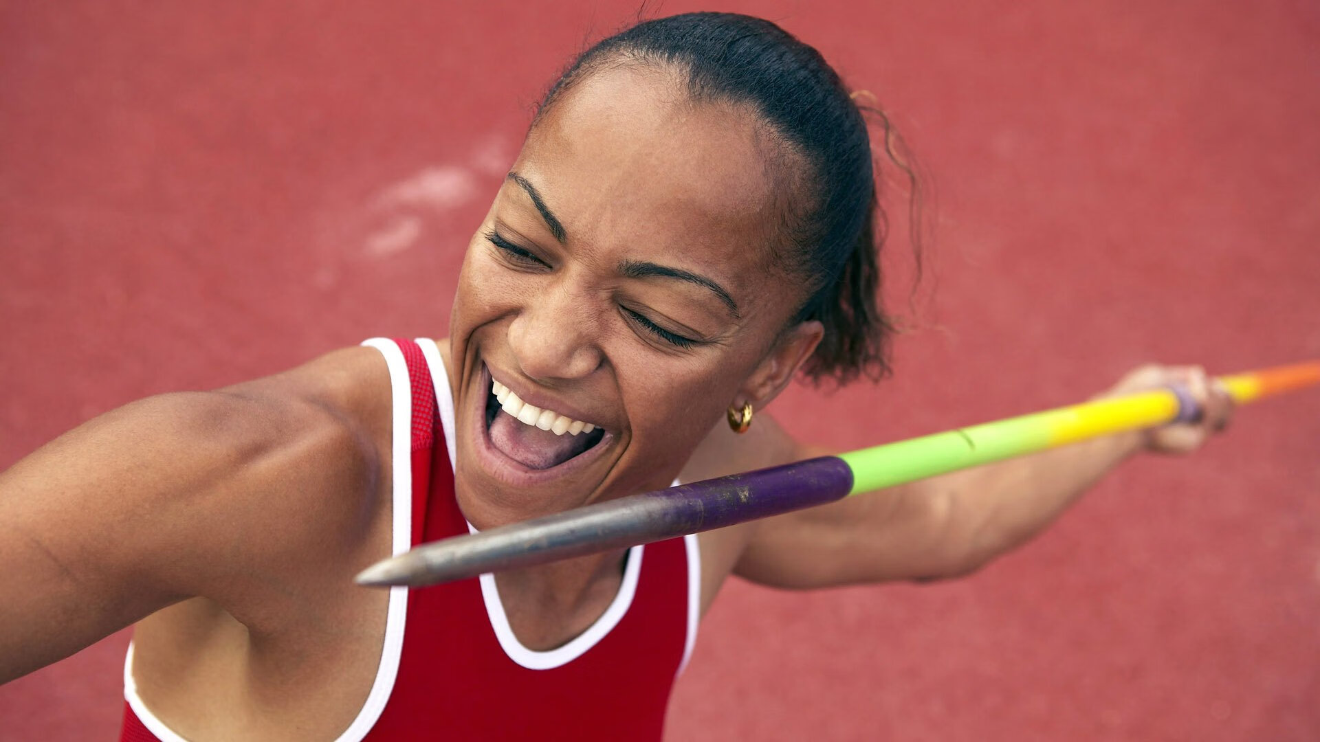 足球“零身体对抗控球赛” 完全依靠跑位与传球